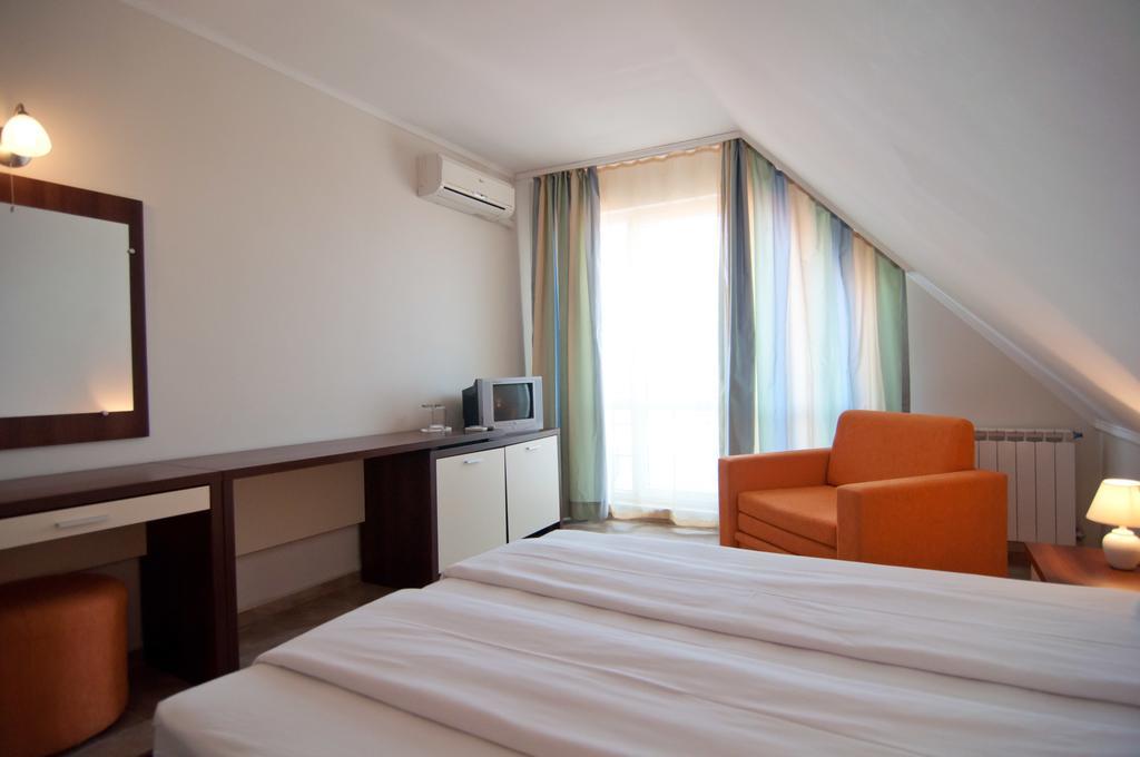 Guest House Hiora Ahtopol Extérieur photo