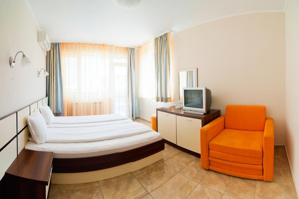 Guest House Hiora Ahtopol Extérieur photo