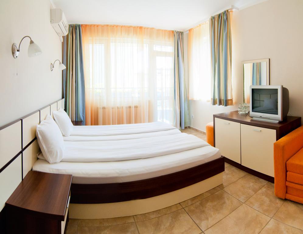 Guest House Hiora Ahtopol Extérieur photo