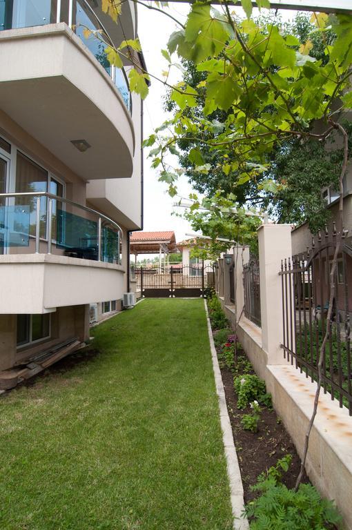 Guest House Hiora Ahtopol Extérieur photo
