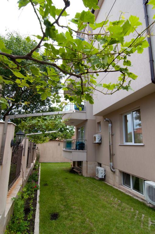 Guest House Hiora Ahtopol Extérieur photo